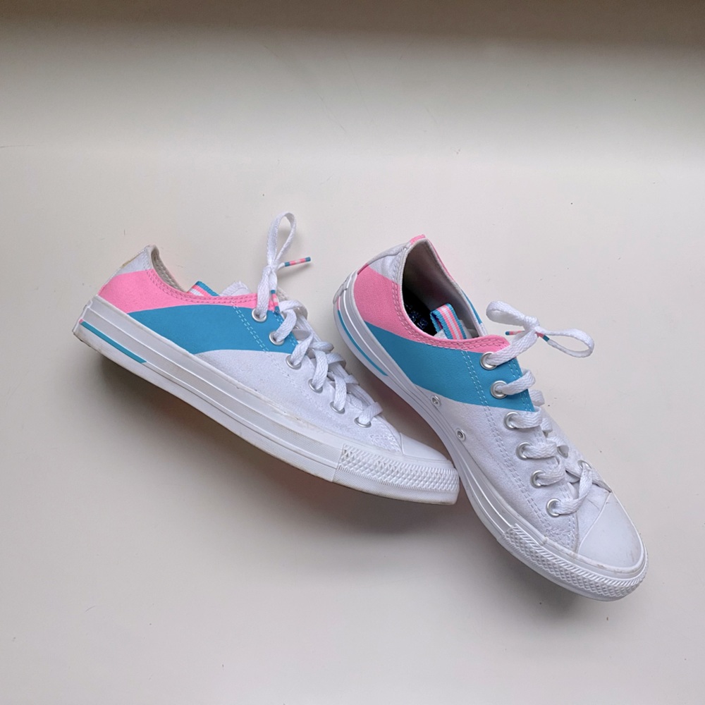 Chuck Taylor All Star Ox White Pink And Blue Trans Flag Sneakers (9)